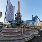 Zentrum Mit Tiefgarage Lägenhet
