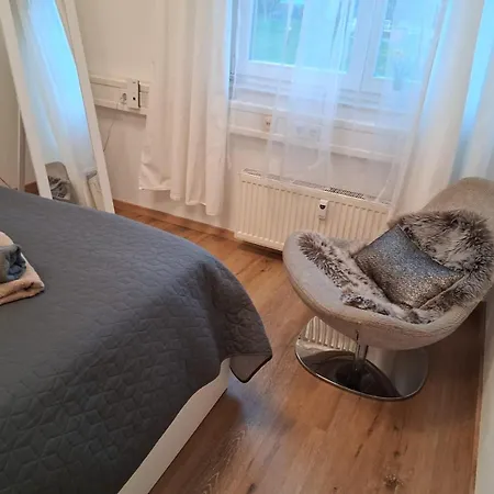 Zentrum Mit Tiefgarage Apartamento *